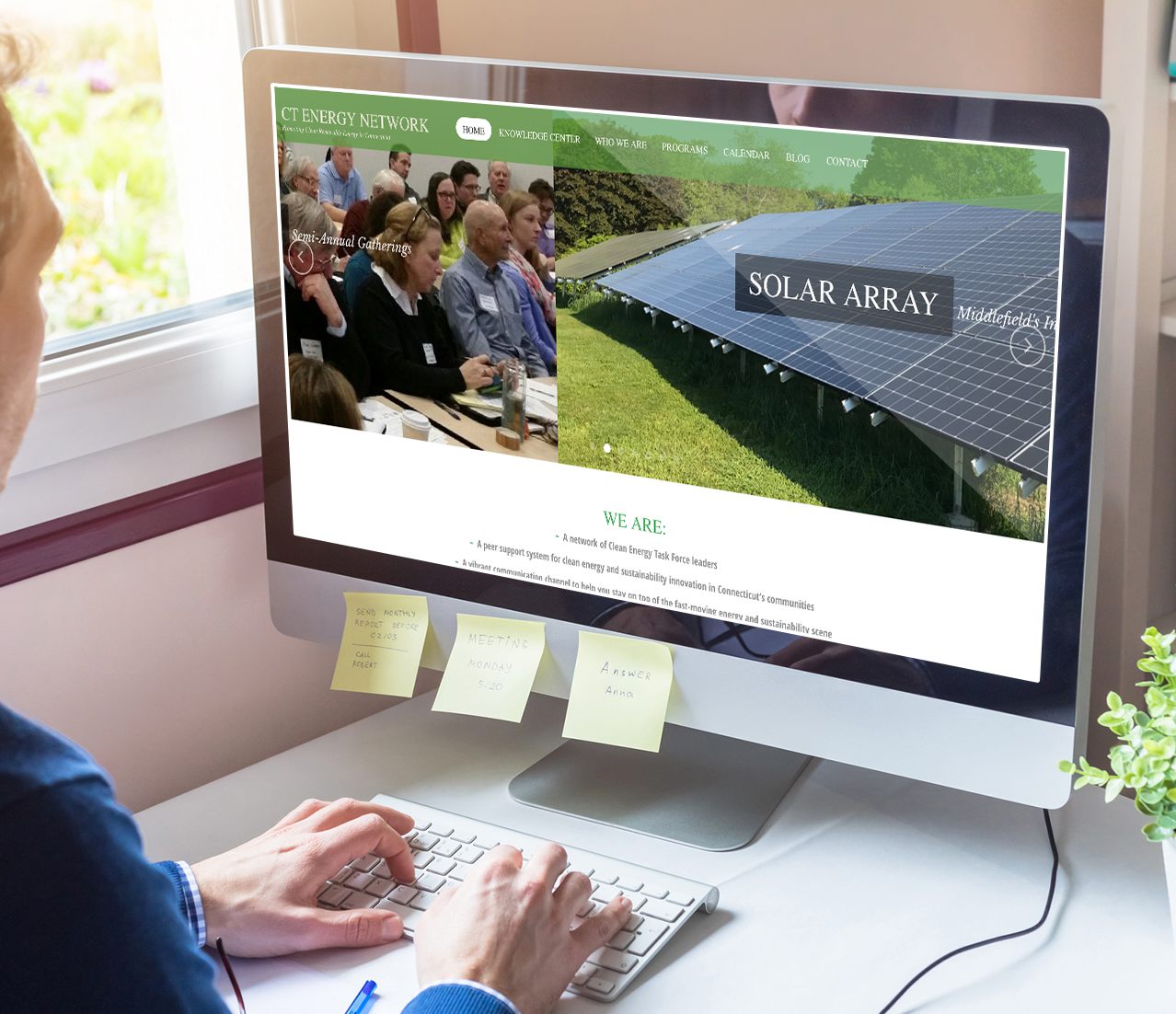 Person looking at CT energy network website